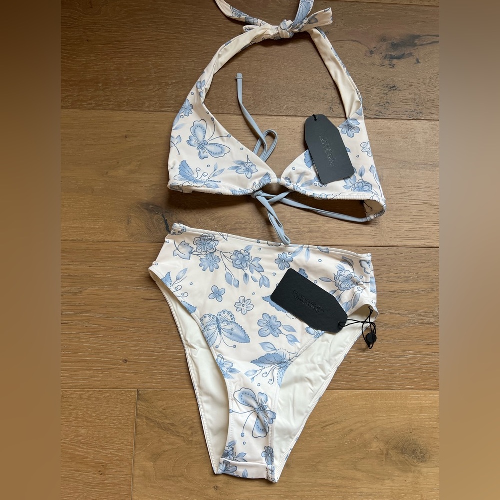 NWT Frankie’s bikinis swimsuit (both size small) Sydney Sweeney collab
